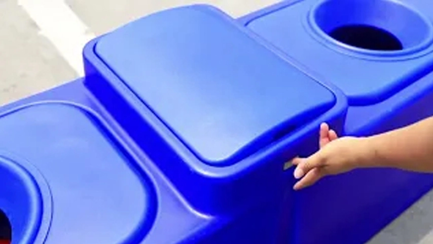 Auges à eau de bétail avec six trous à boire-Terrui