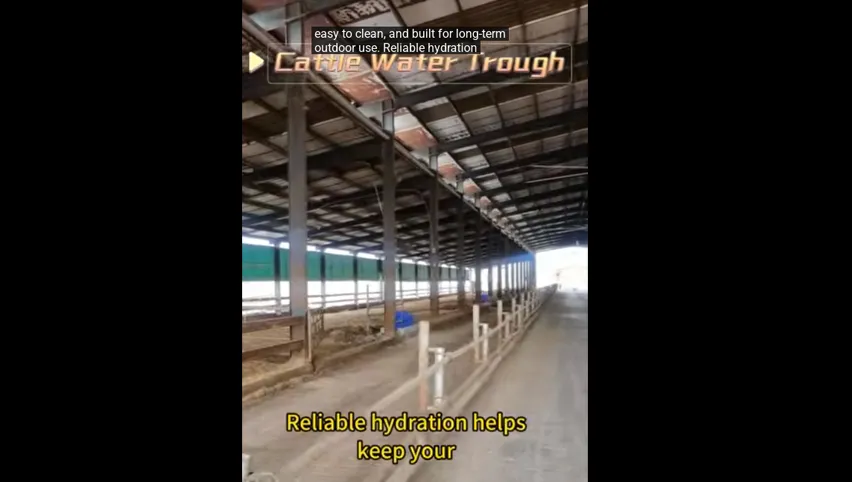 Poteaux métalliques à queue de cochon